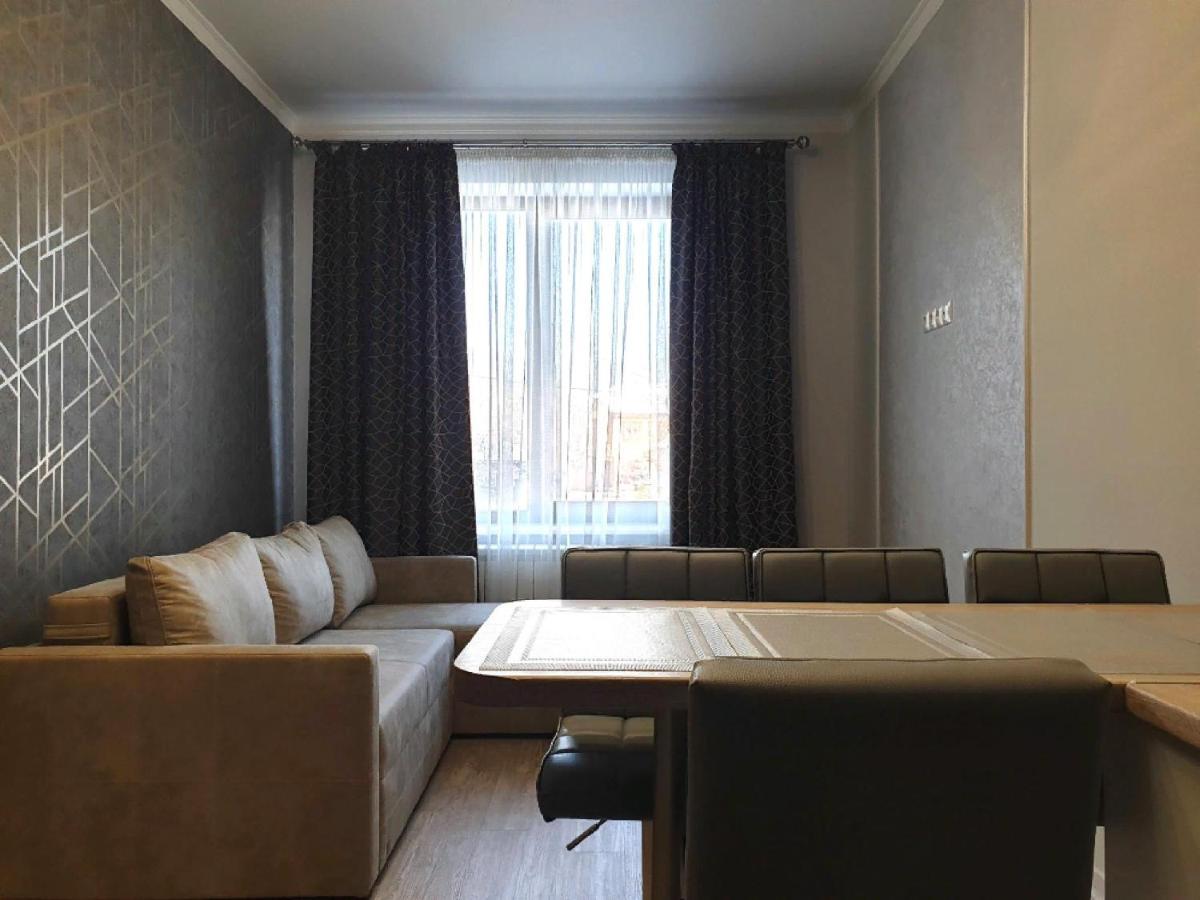 Apartment Sweethome 1 Free Parking ウージュホロド エクステリア 写真